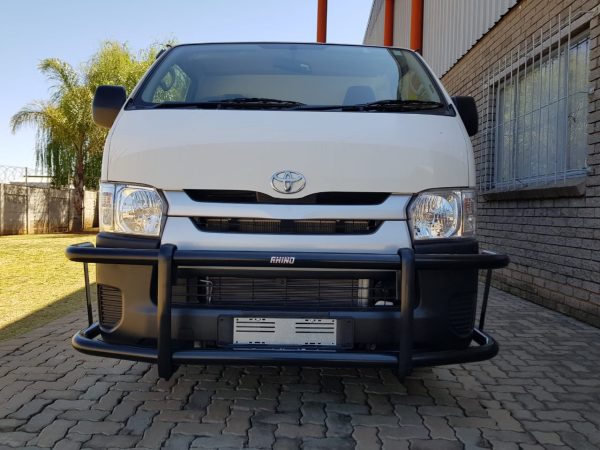 Toyota Quantum Bull bar low warp around