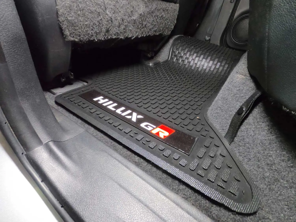 Toyota Hilux rubber mat set, Legend 50, Hilux GR, GD6 2015- ADDO - Image 9