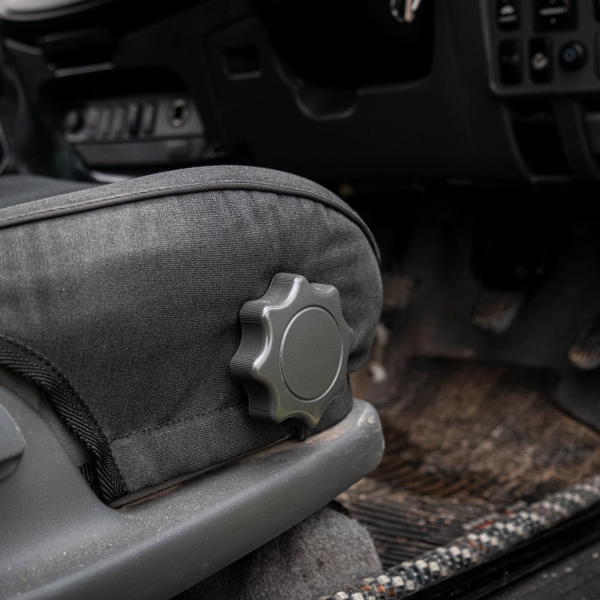 Toyota Hilux Tougher Canvas Seat Covers Single & Double Cab - Image 5