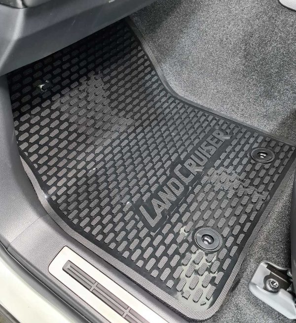 Toyota Land Cruiser 300 Series Full Set - Image 5