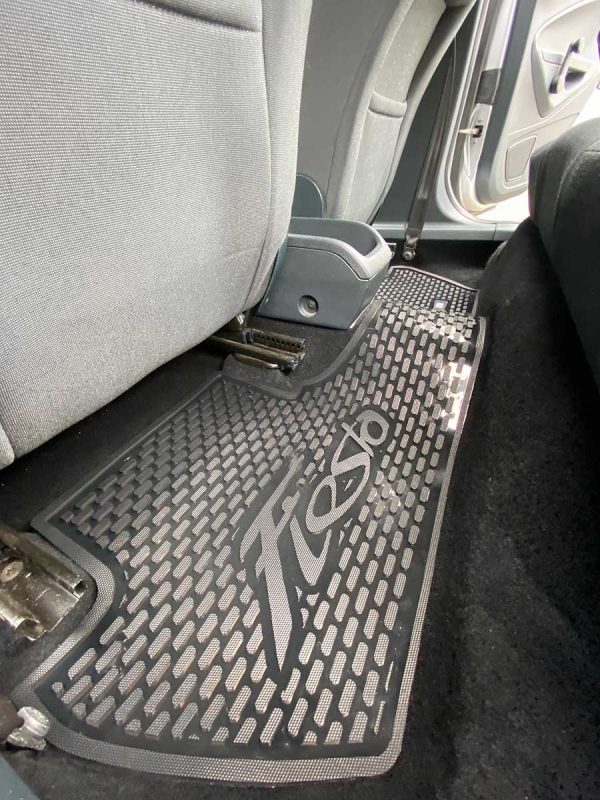 Ford Fiesta Full Set - Image 6