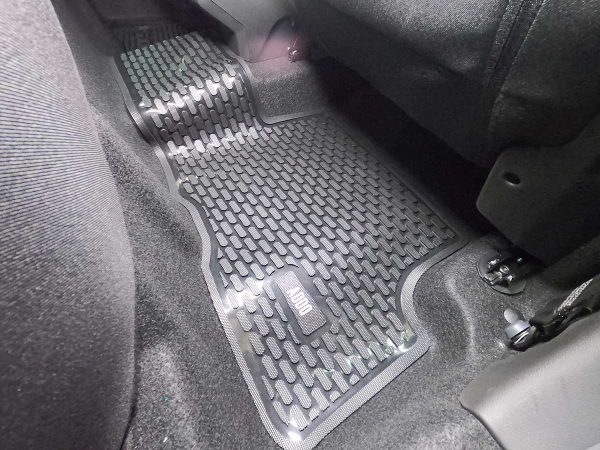 Renault Duster Full Set - Image 12