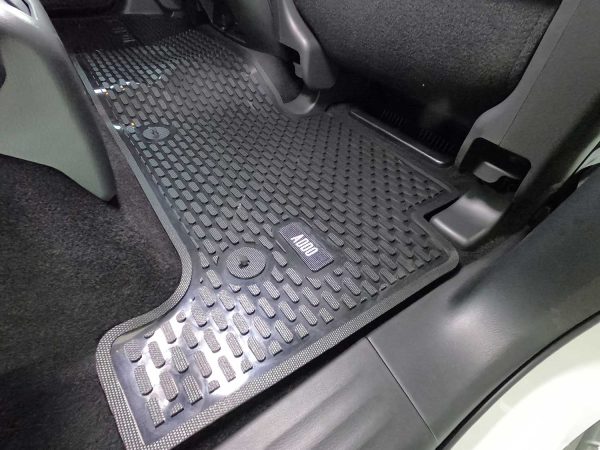 Nissan Patrol Y61 Interior Set - Image 5