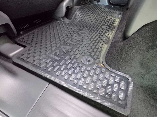 Nissan Patrol Y61 Interior Set - Image 6