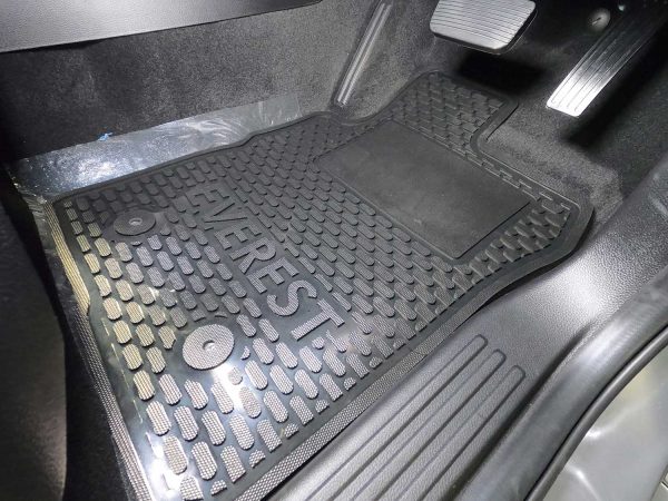 Ford Everest Full Set - Image 3