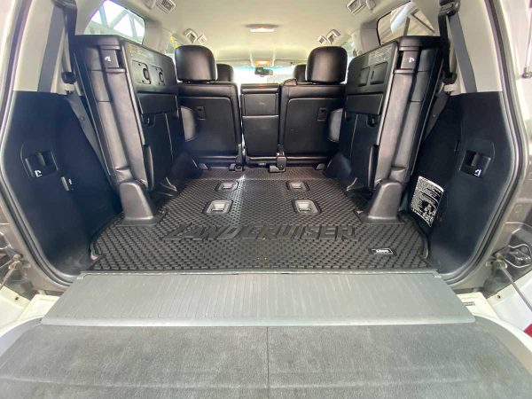 Toyota Land Cruiser 200 Series Boot Mat - Image 6