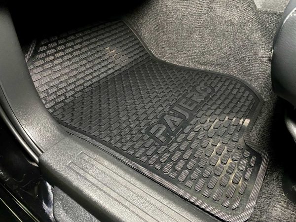 Mitsubishi Pajero Sport Interior Set - Image 4