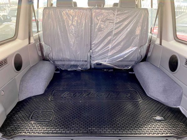 Land Cruiser 76 Series Station Wagon Boot Mat - Image 3