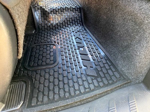 Toyota Hilux GD6 Extra Cab Interior Set - Image 6
