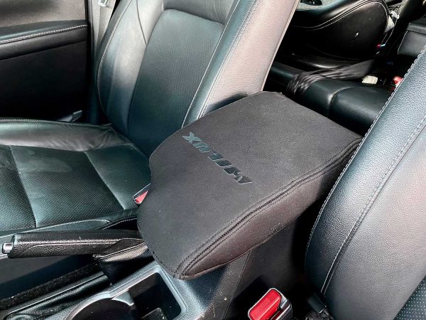 Toyota Hilux GD-6 Armrest Lid Cover - Image 3