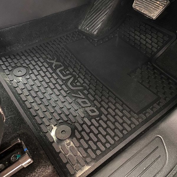 XUV700 7 Seater Full Set - Image 6